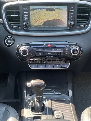 Kia Sorento-9