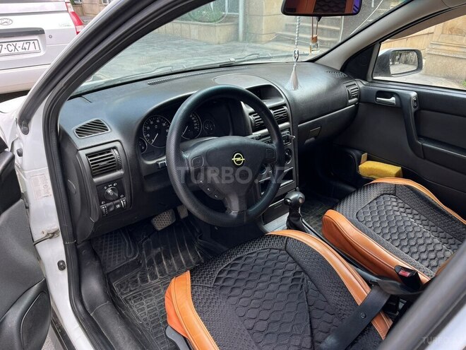 Opel Astra-3