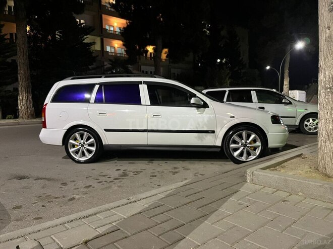 Opel Astra-11