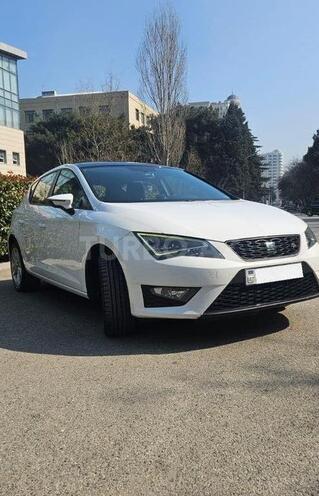 SEAT Leon-1