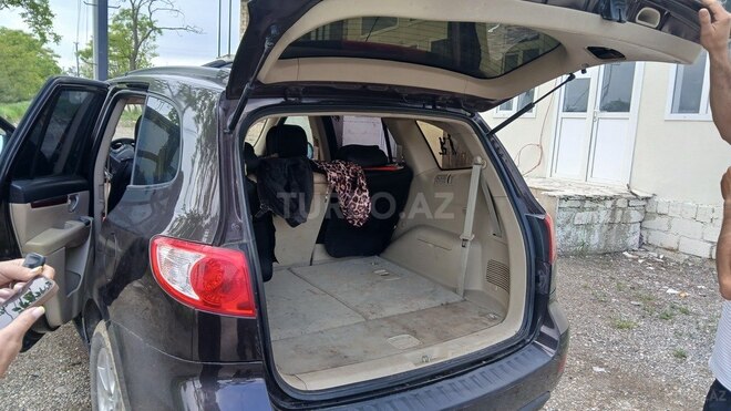 Hyundai Santa Fe-4