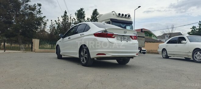 Honda Grace-7