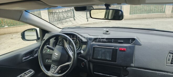 Honda Grace-10