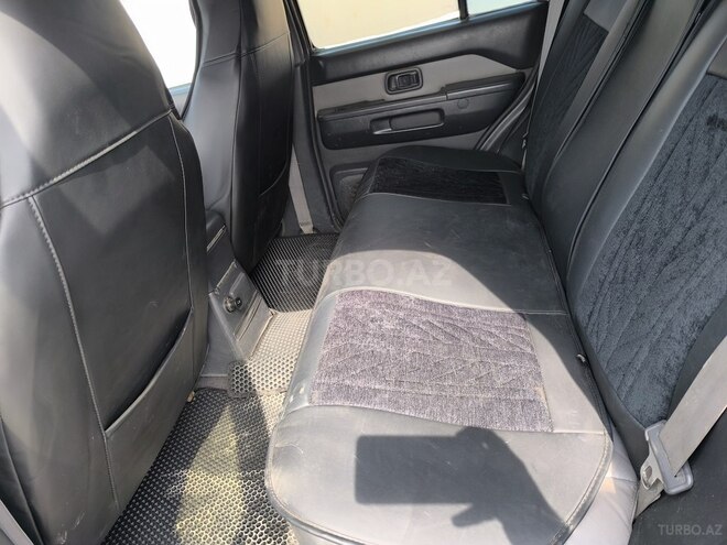 Nissan Pathfinder-7