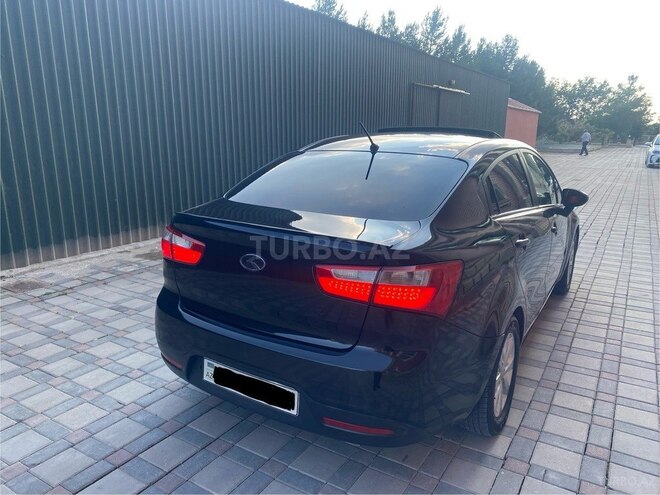 Kia Rio-9