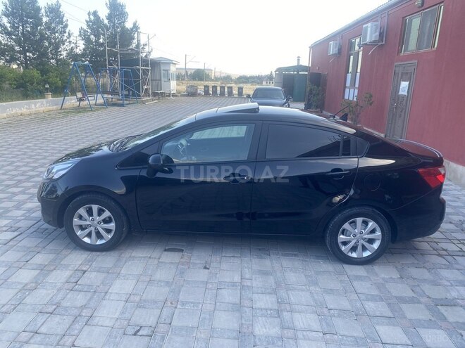 Kia Rio-5