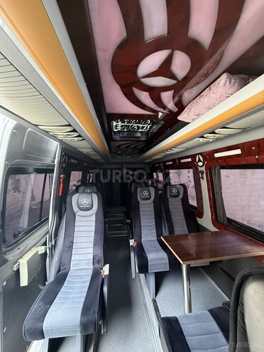 Mercedes Sprinter 516-19