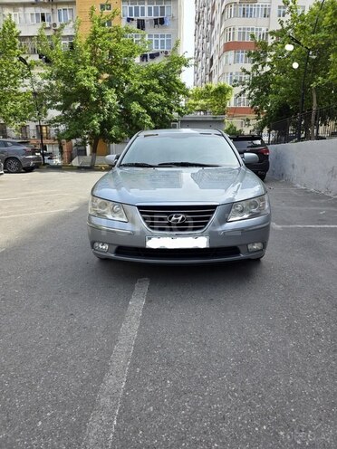 Hyundai Sonata-1