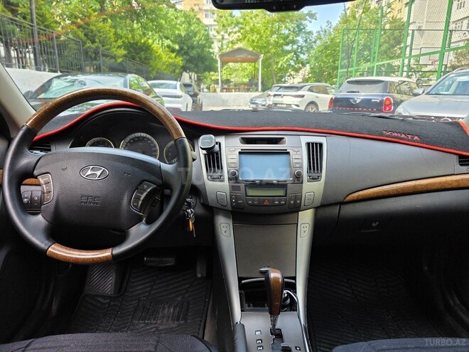 Hyundai Sonata-2