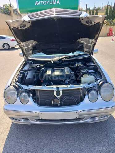 Mercedes E 240-9