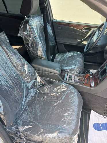 Mercedes E 240-19