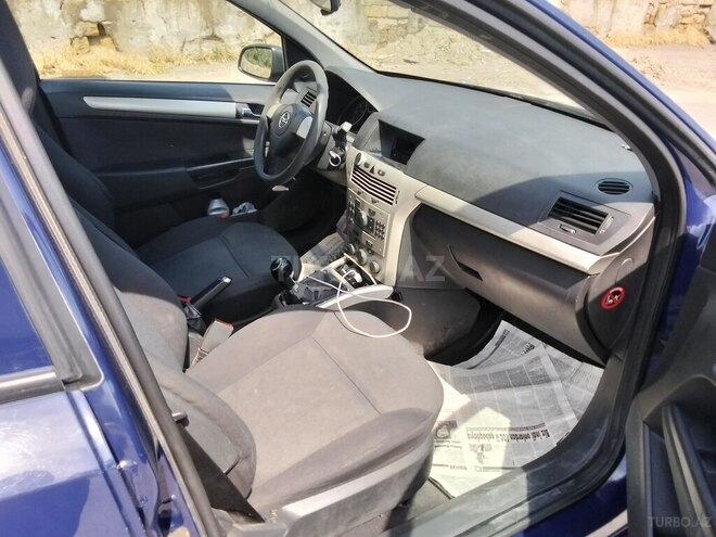 Opel Astra-11