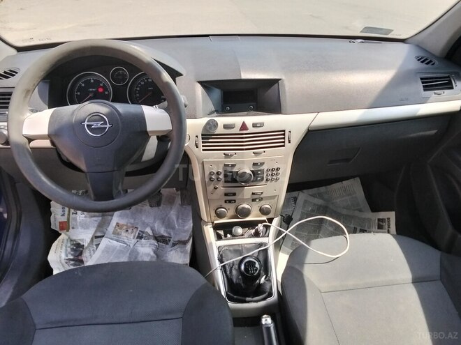 Opel Astra-12