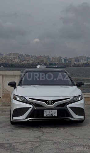 Toyota Camry-1