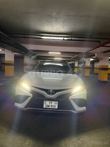 Toyota Camry-12