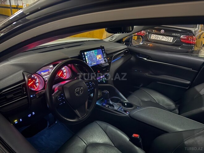 Toyota Camry-9