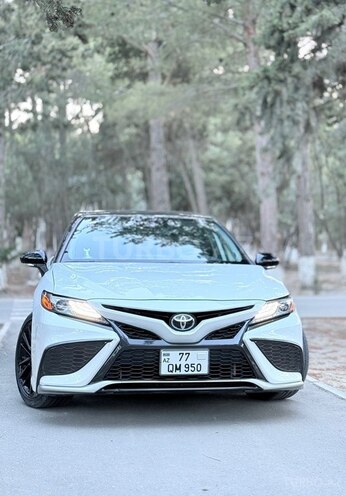Toyota Camry-16