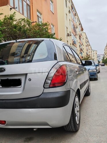 Kia Rio-6