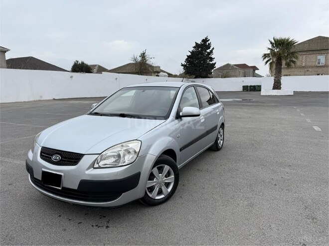 Kia Rio-1