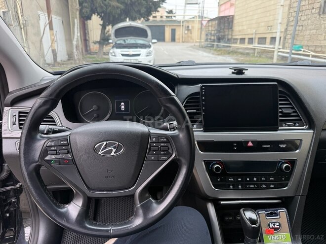 Hyundai Sonata-9