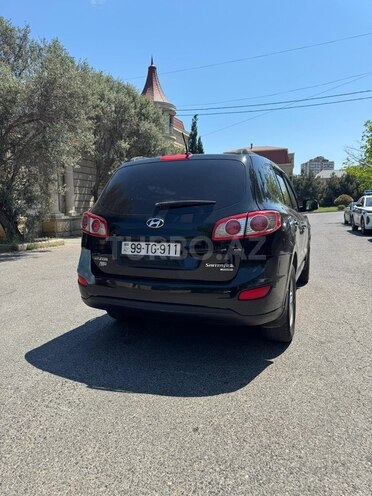 Hyundai Santa Fe-4