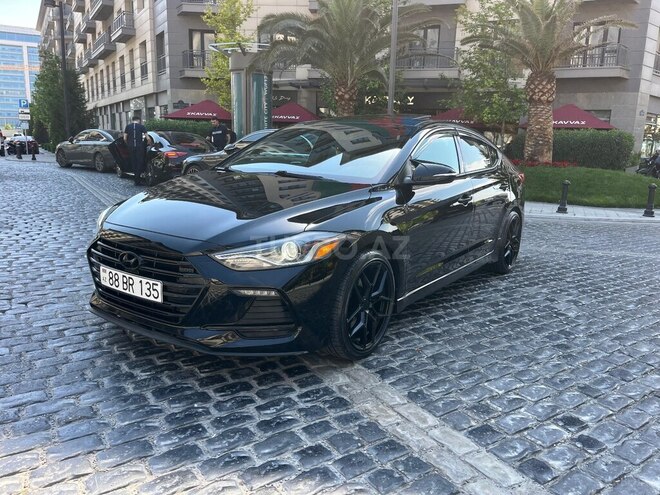 Hyundai Elantra-14