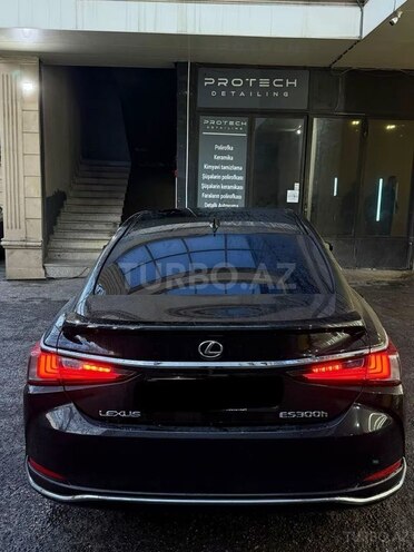 Lexus ES 300h-7