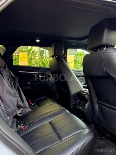 Land Rover RR Evoque-7