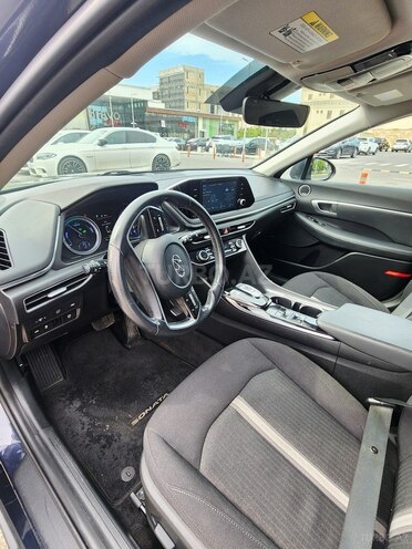 Hyundai Sonata-8