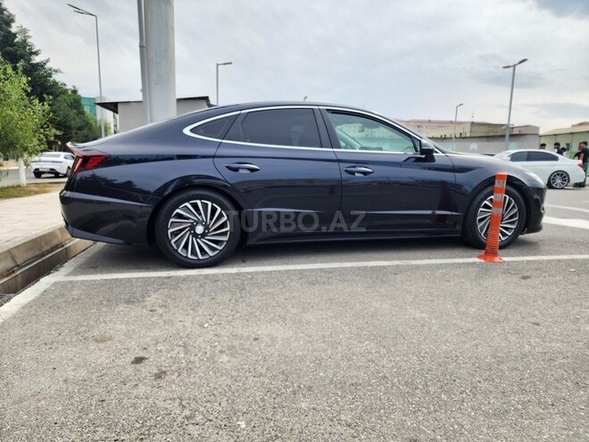 Hyundai Sonata-5