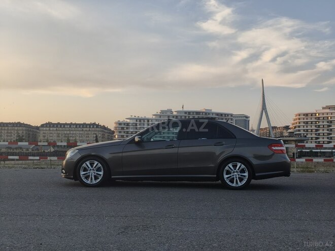 Mercedes E 350-10