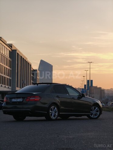 Mercedes E 350-9