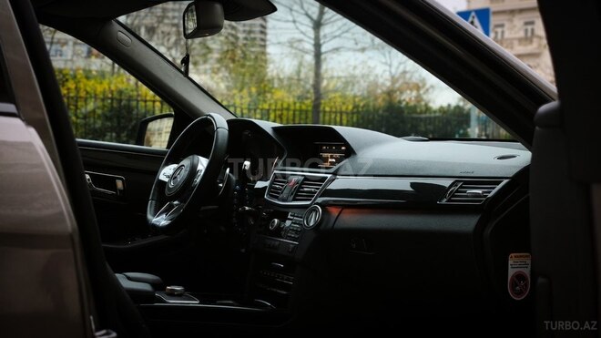 Mercedes E 350-20