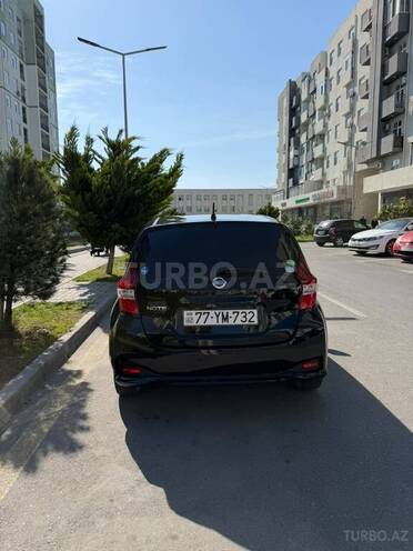 Nissan Note-5