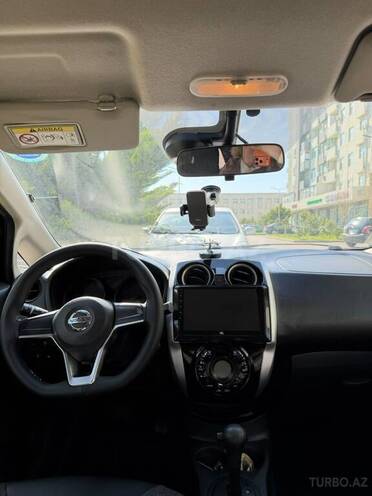 Nissan Note-10