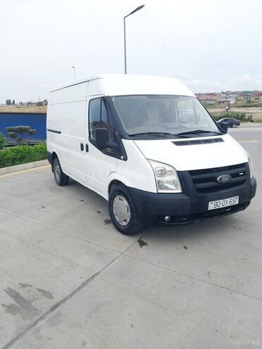 Ford Transit-2