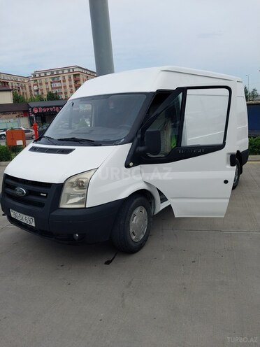 Ford Transit-19