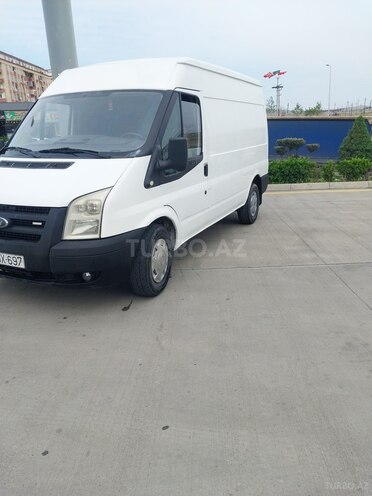 Ford Transit-5
