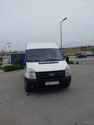 Ford Transit-3
