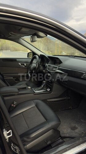 Mercedes E 220-8