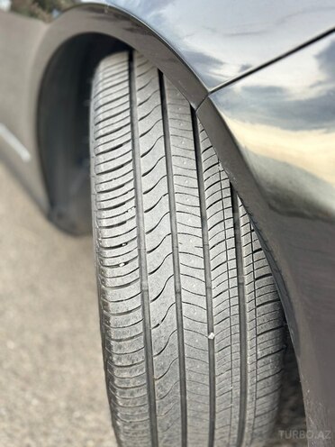 Mercedes E 220-5