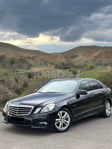 Mercedes E 220-3