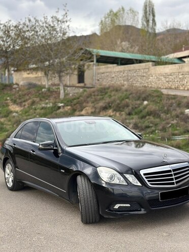 Mercedes E 220-2