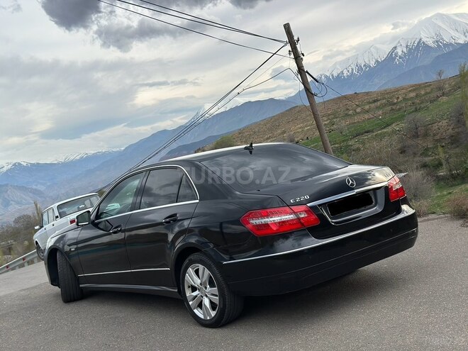 Mercedes E 220-7
