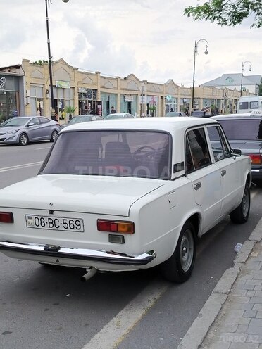 LADA (VAZ) 21011-4