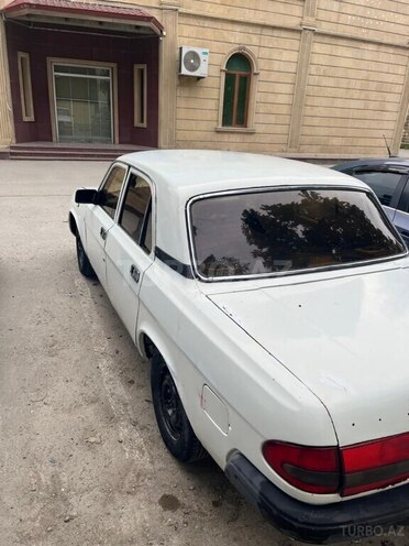 GAZ 3110 "Volga"-4