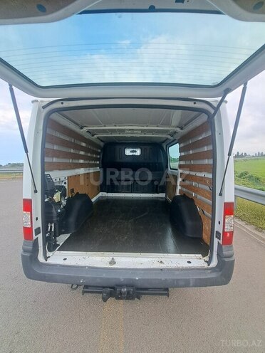 Ford Transit-7
