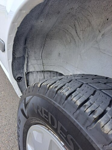 Ford Transit-16