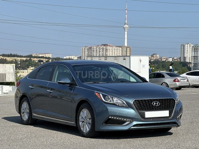 Hyundai Sonata-2