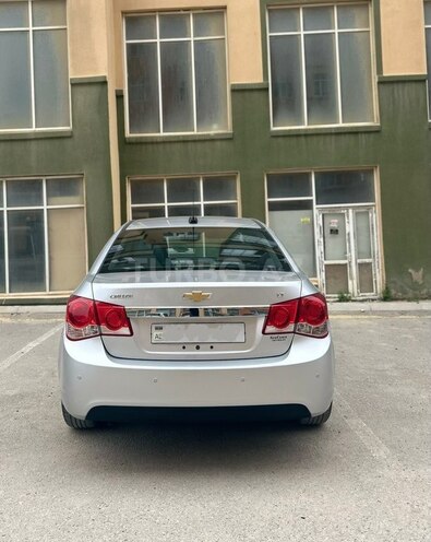 Chevrolet Cruze-2